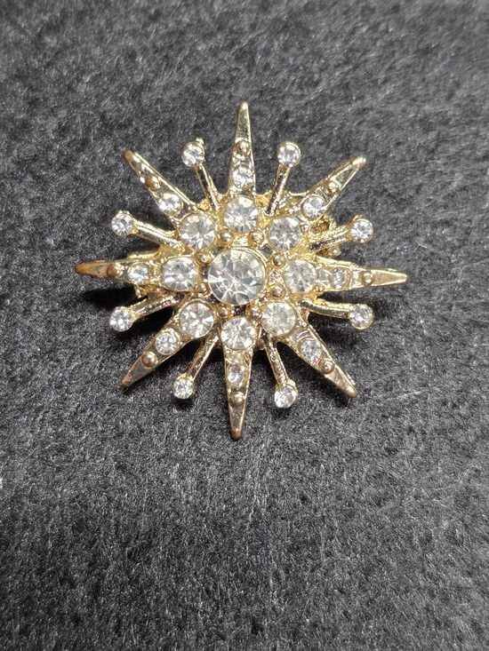 Accessories - **Gold Tone Crystal Starburst Ring - Women Jewelry**